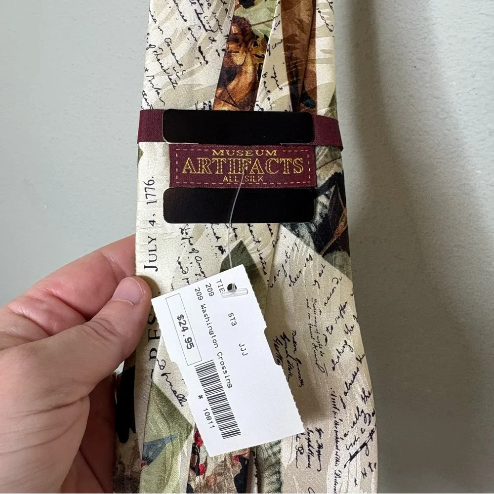 NWT Museum Artifacts Tie Depicting the Washington Crossing - Picture 4 of 5